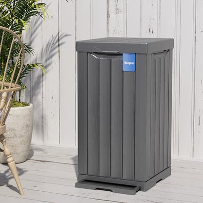 31 Gallon Outdoor Trash Can (31 Gallon)