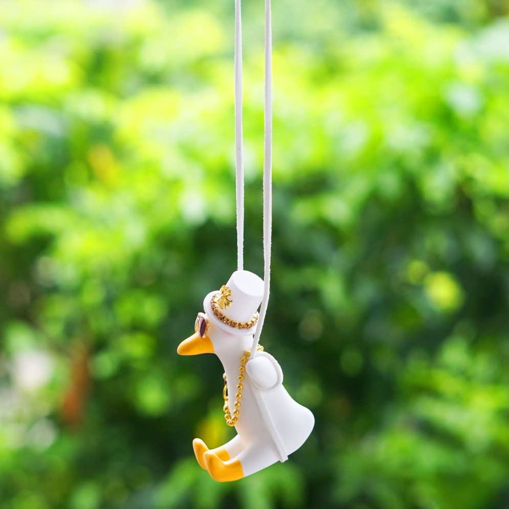Funny Swinging Duck Car Mirror Hanging Ornament (Q)