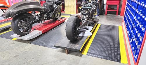 American Classic Black Yellow Diamond Plate Anti (Black/Yellow / 3' x 24')