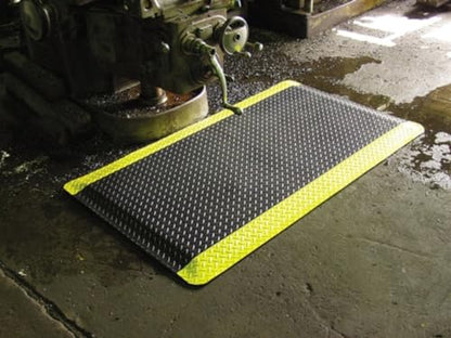 American Classic Black Yellow Diamond Plate Anti (Black/Yellow / 2' x 7')