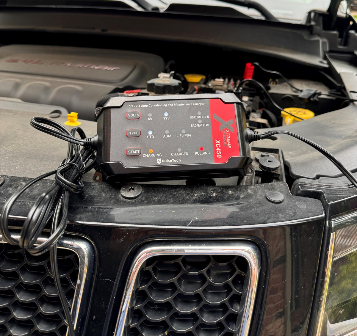 XC450 Xtreme Charge 4 AMP Smart Battery Charger & Maintainer