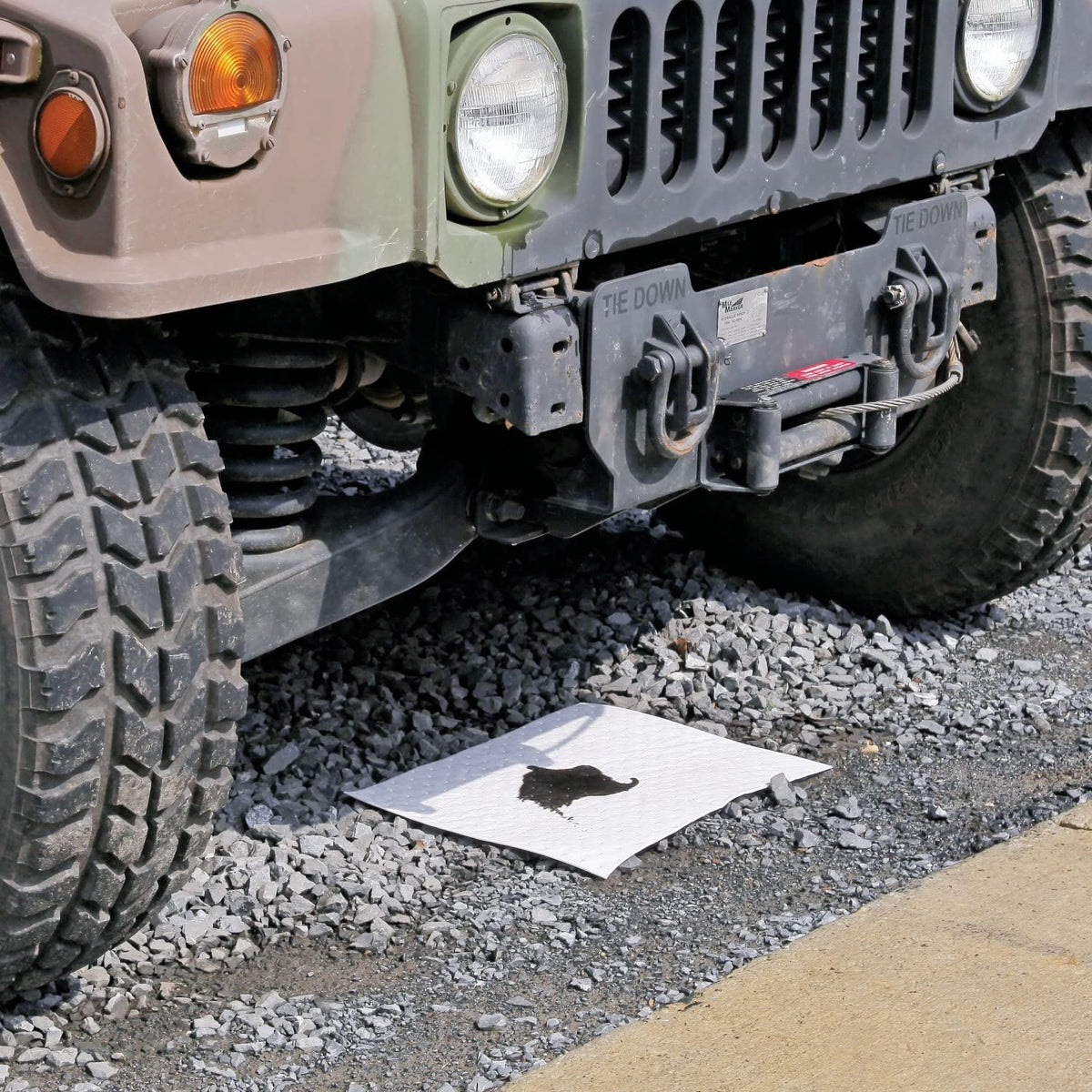 Oil Mat - Oil-Only Absorbent Mat Roll - 1 Roll - 30" x 200' Roll - Absorbs up to 42.5 gallons per Roll - MAT461 (2400"L x 30"W x 0.13"Th)